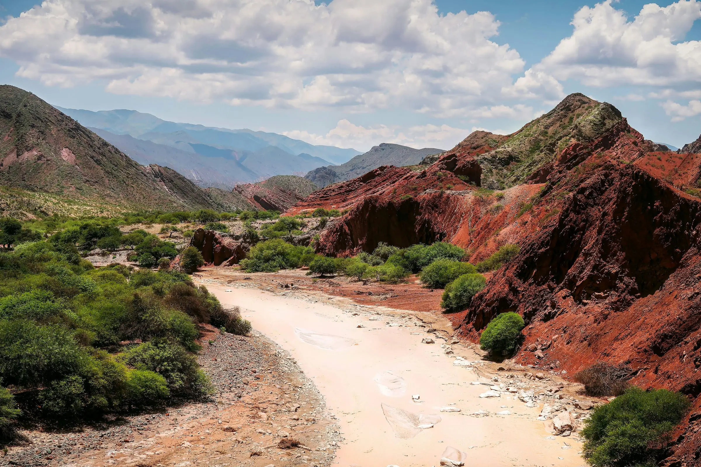 Salta red-rock valley and mountains